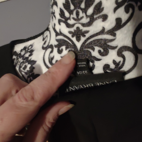 Black front tie blouse - Picture 5 of 5